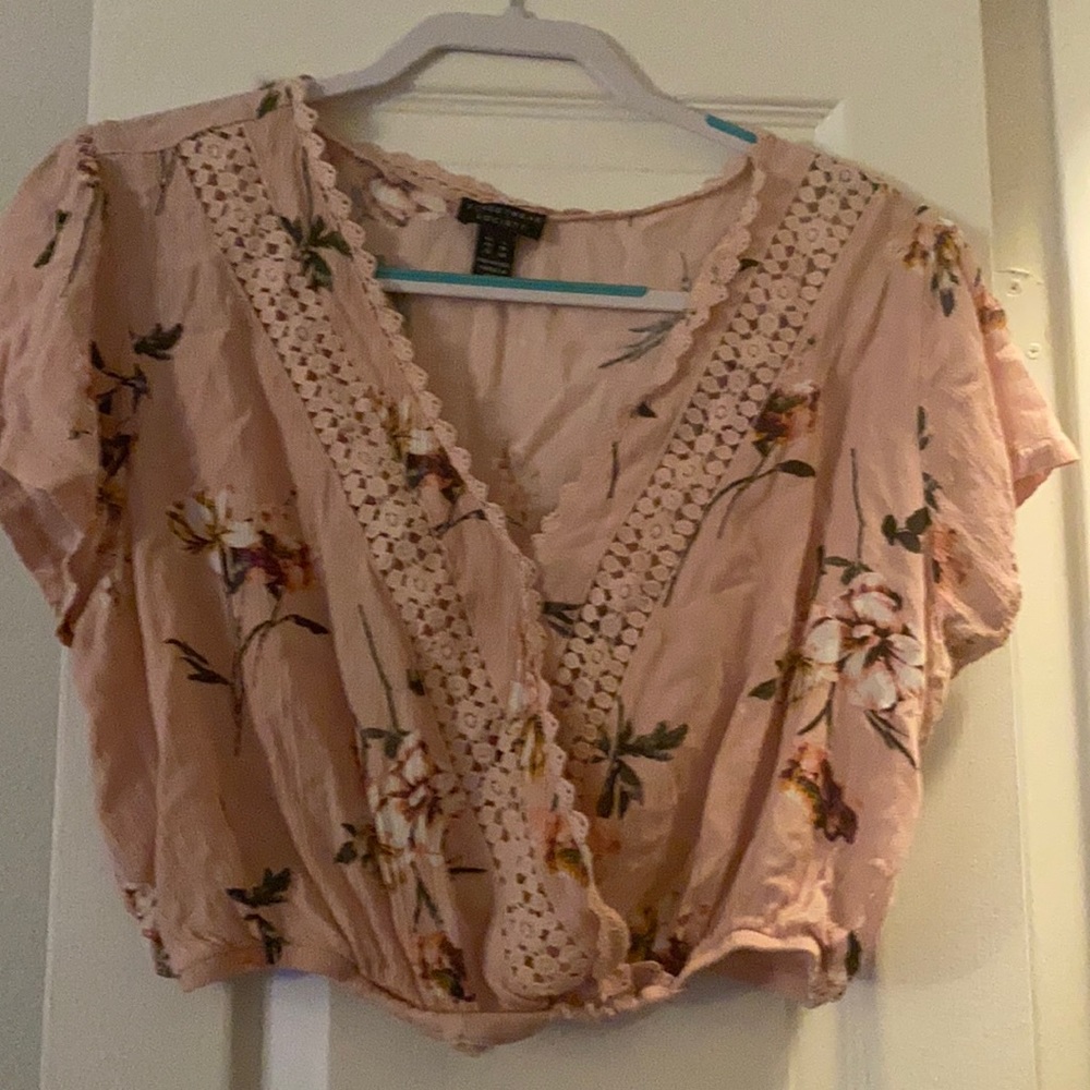 Cropped tee